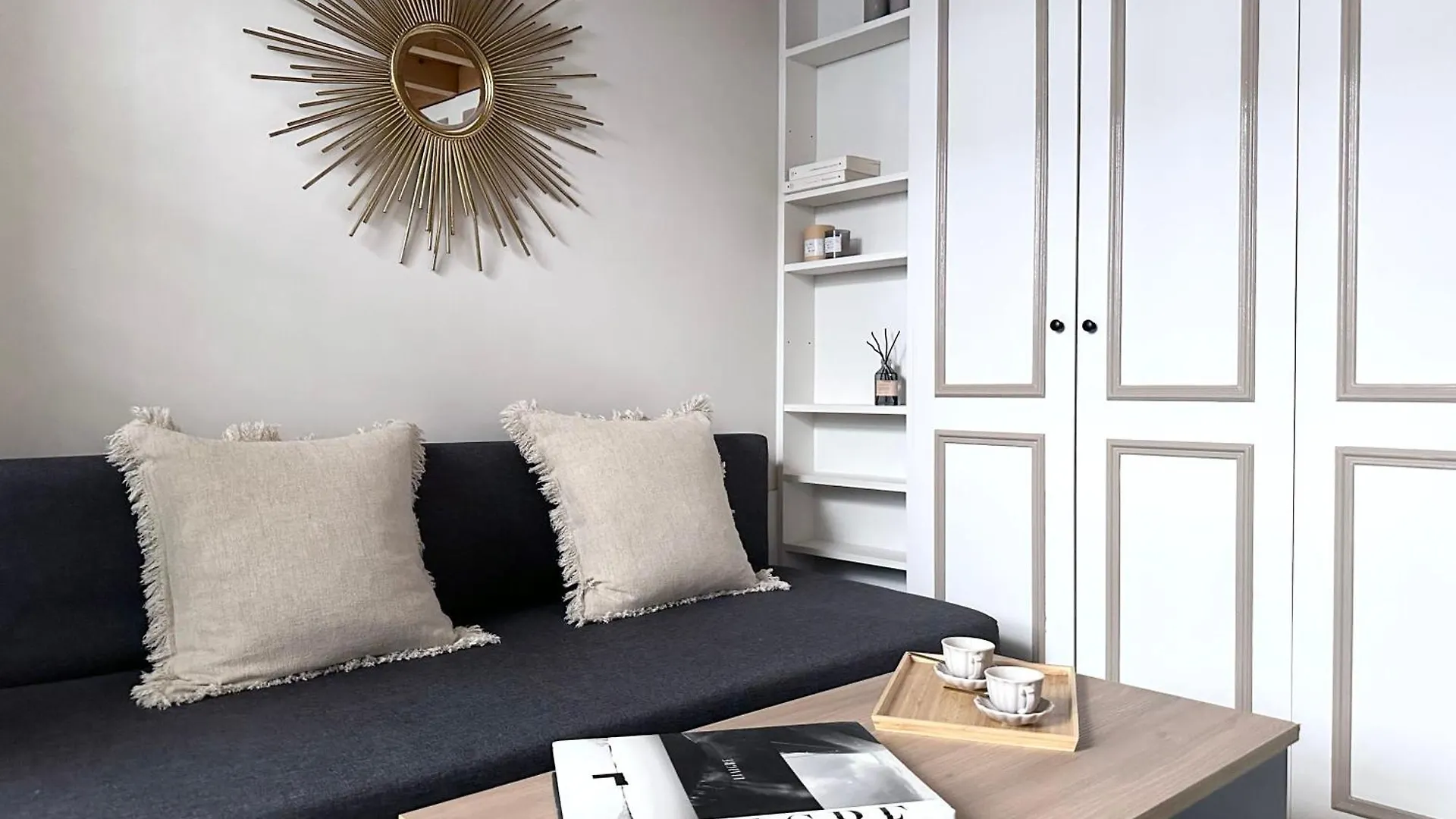 Modern & Dreamy Duplex In Le Marais