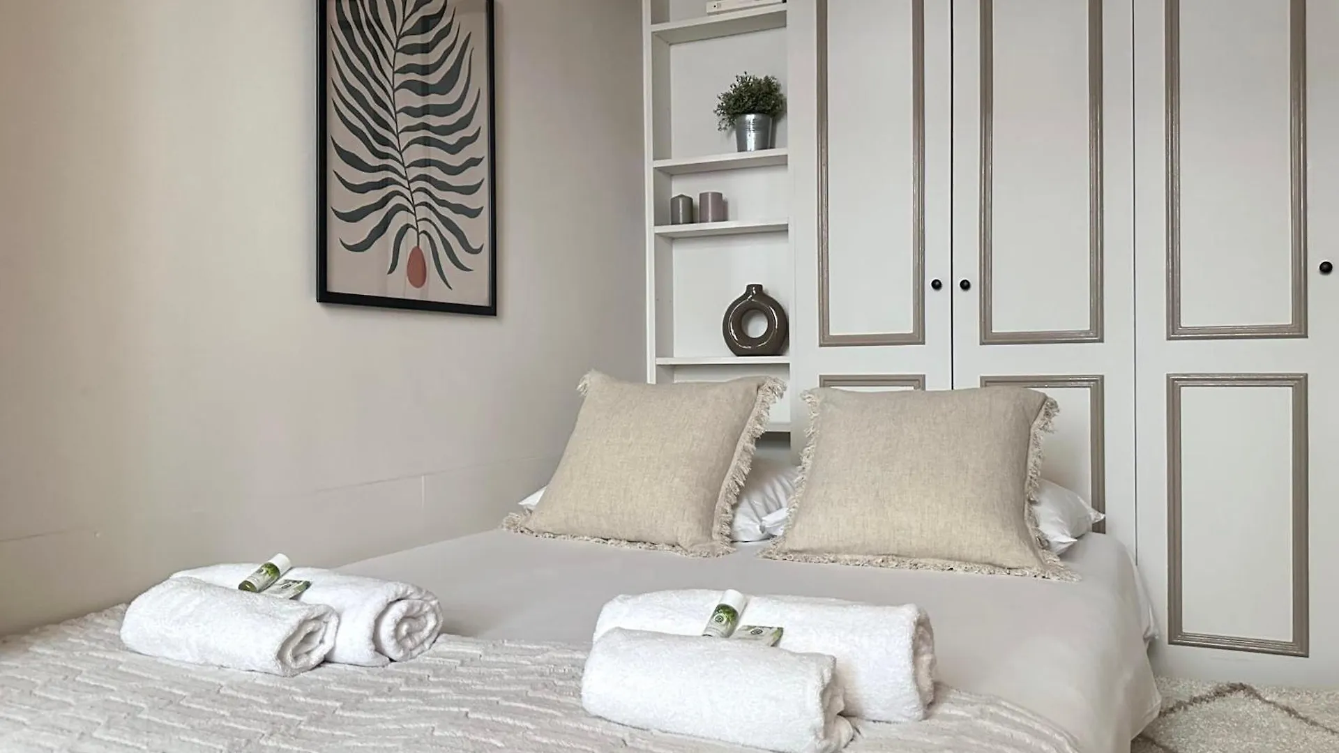 Modern & Dreamy Duplex In Le Marais *