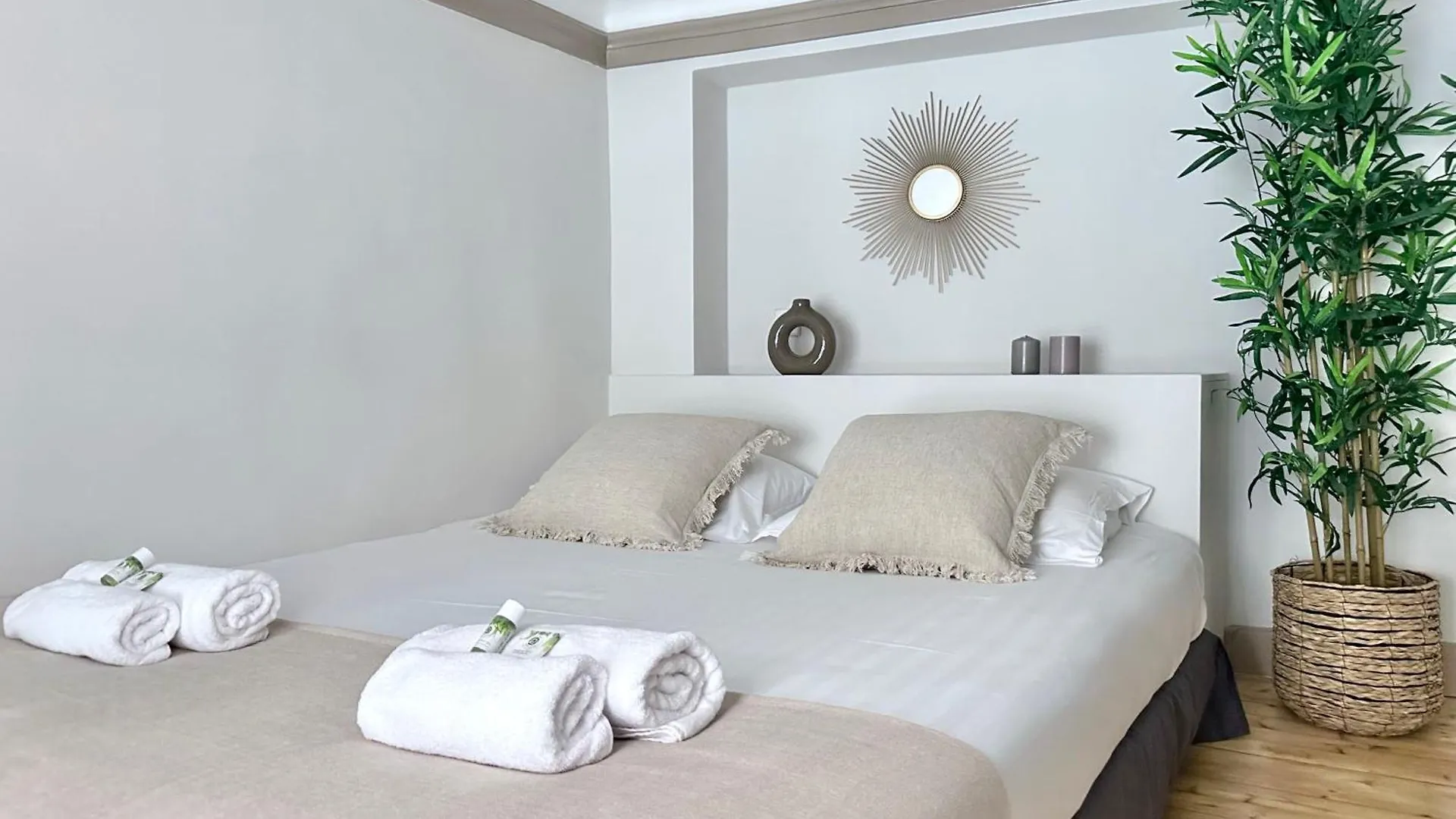 Modern & Dreamy Duplex In Le Marais
