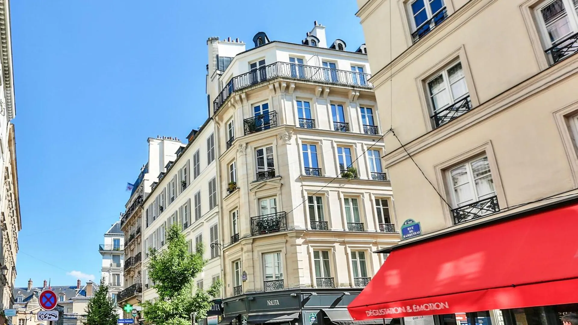 Modern & Dreamy Duplex In Le Marais * Paris